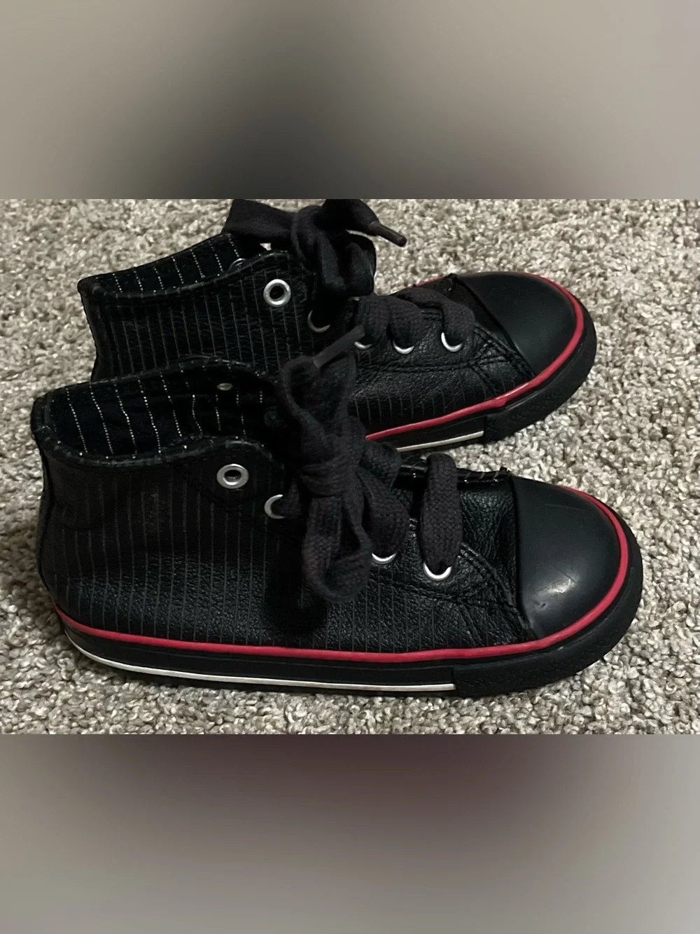 Converse All Star toddler 9 black leather pin stripe shoes